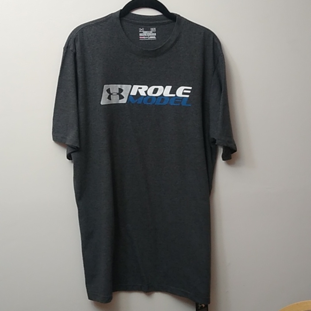 Under Armour Men's Heat Gear Regular Short Sleeve Tee, Gray, L, NWT